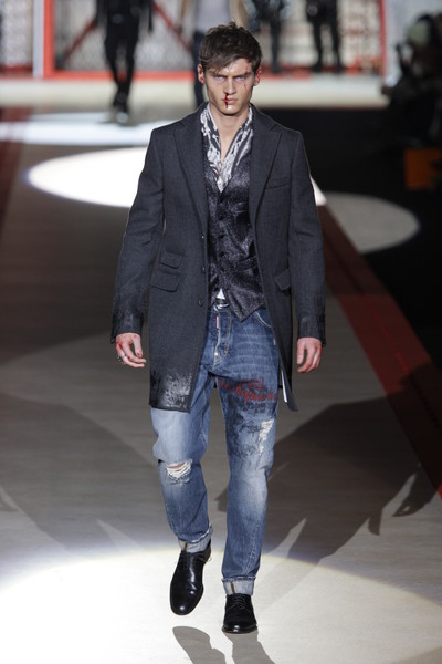 Milan Catwalk Fashion Show fw2010: D Squared & Tokio Hotel | Team Peter ...