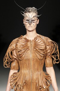 Iris van Herpen Catwalk Fashion Show SS2011 | Team Peter Stigter ...