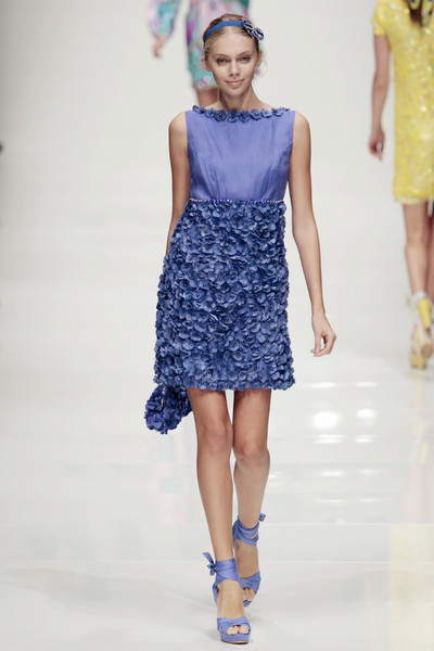 Trend Report SS2011: Color Me Blue | Team Peter Stigter, catwalk show ...