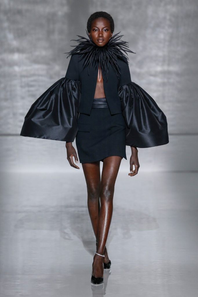 Short ‘n Sassy Haute Couture trend SS2019 : Team Peter Stigter, catwalk ...