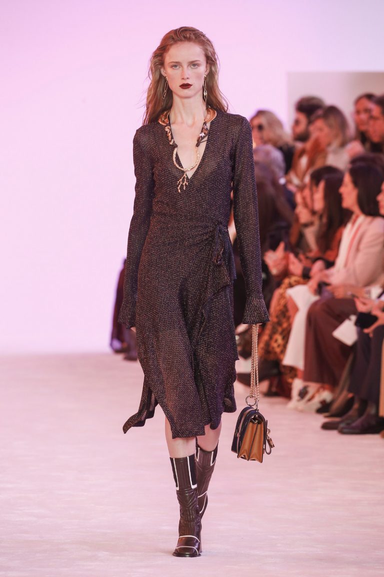 Chloé Catwalk Fashion Show Paris FW2019 : Team Peter Stigter, catwalk ...